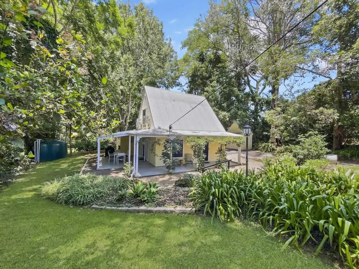 Puddleduck Cottage - Garden Hideaway Near Maleny Balmoral Ridge オーストラリア